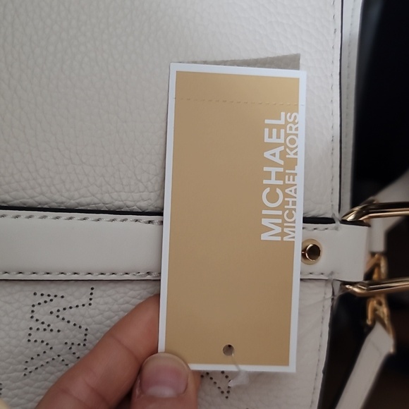 🎀 Michael Kors 3 SET Matching Shoulder Bag Tote Handbag Wallet Charm Pom NWT - Picture 10 of 14